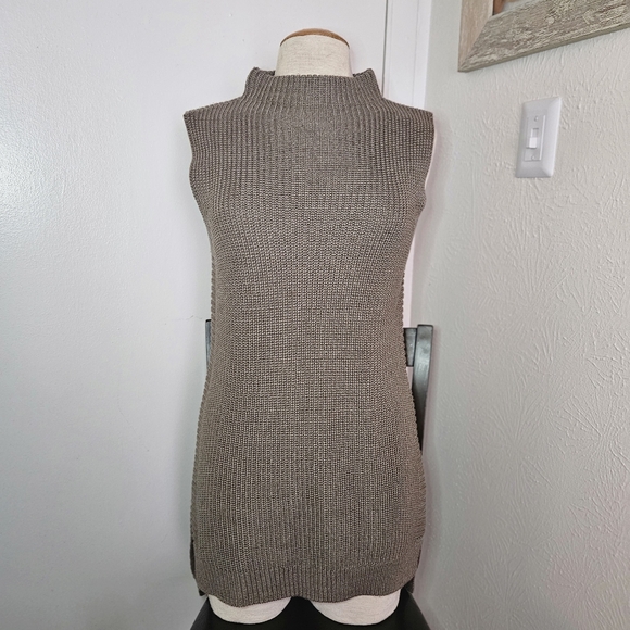 Tribal Tops - TRIBAL Knit Sleeveless Tunic Pullover Women Tan 100% Acrylic M EUC